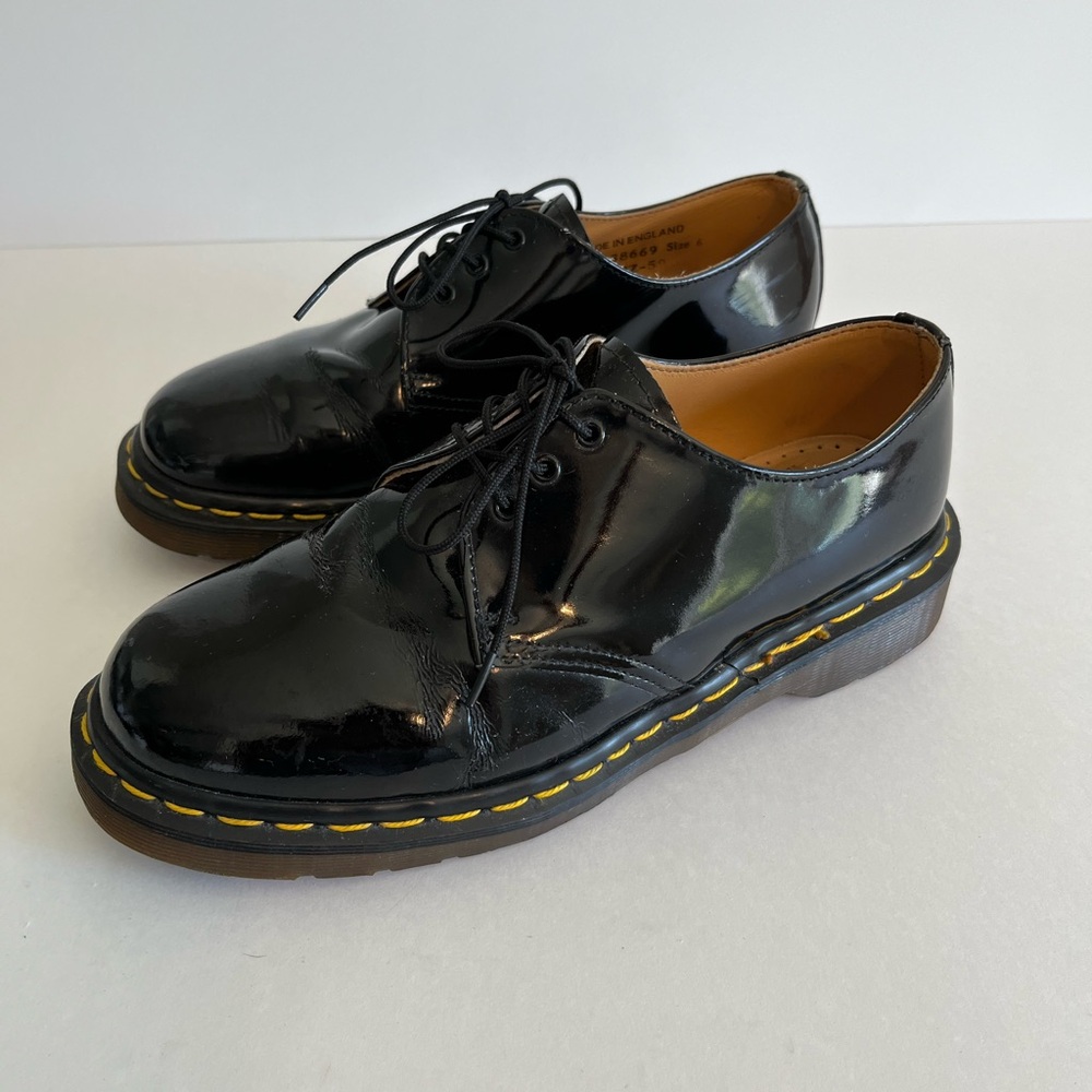 Dr. Martens Black Patent Leather Oxford Size 6 Shoes